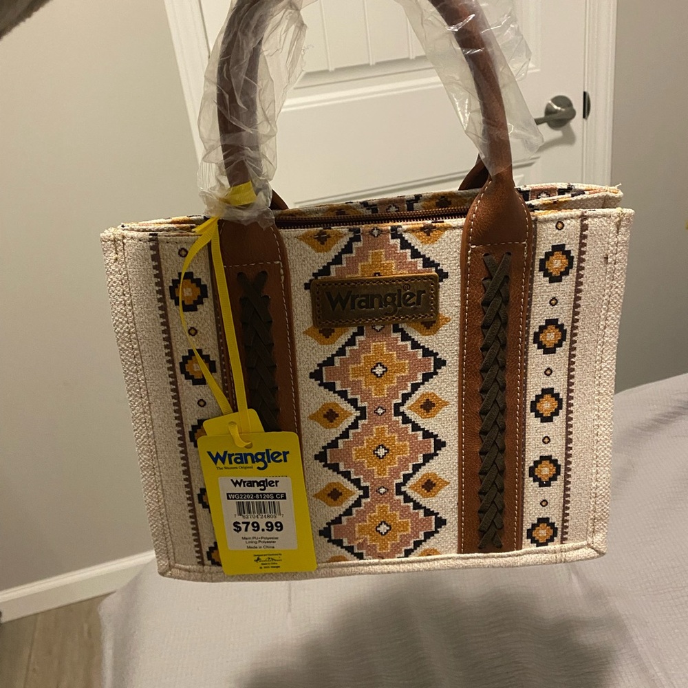 Wrangler Women's Tan and Brown Patterned Tote - Picture 4 of 6